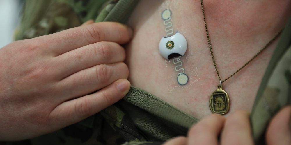 Source: U.S. Army Capt. Kayla Corob, https://www.army.mil/article/270395/system_provides_critical_real_time_health_data_at_best_squad_competition